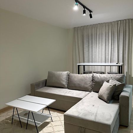 White Apartment, In The Center Of Tirana Exterior foto