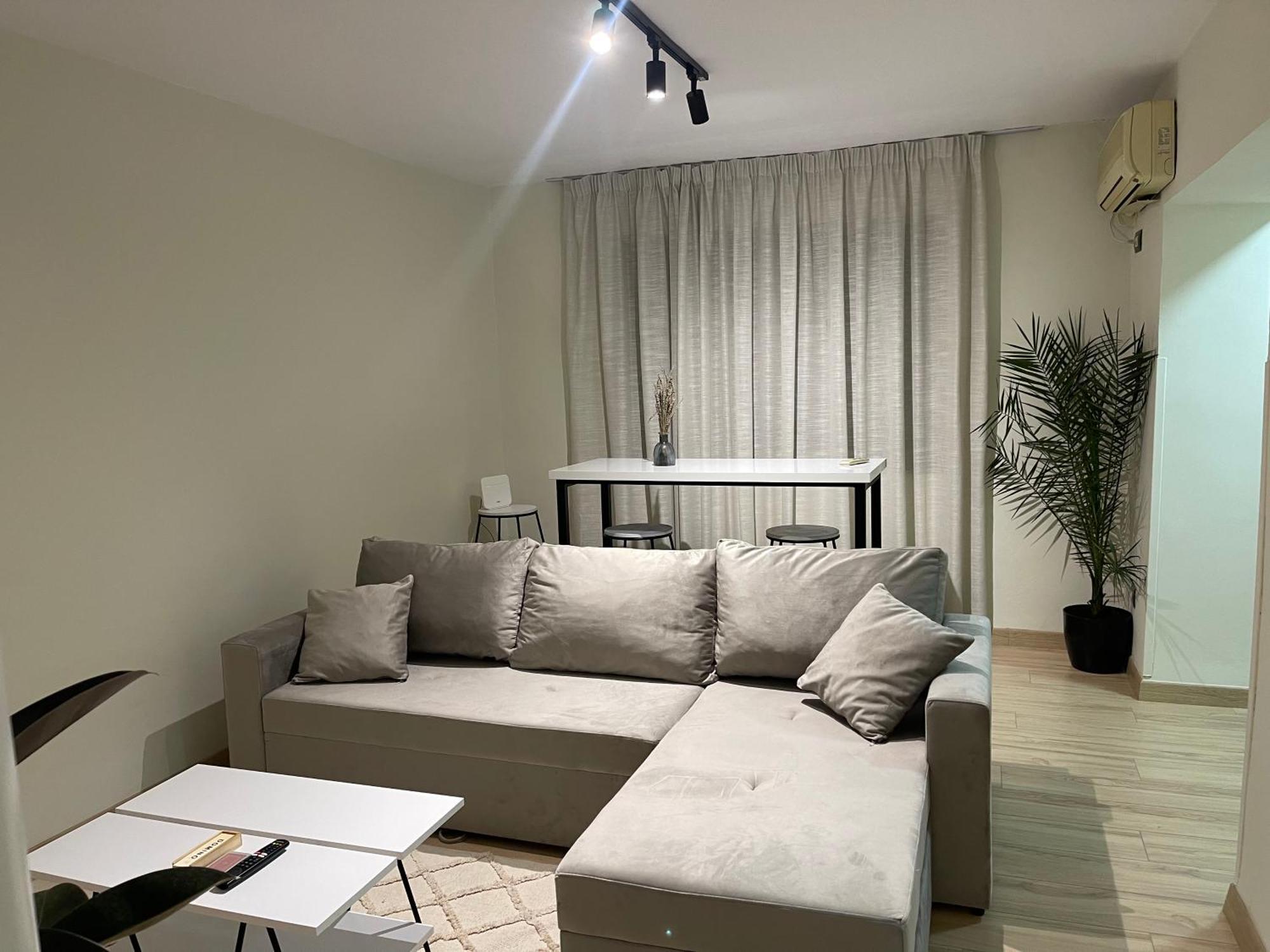 White Apartment, In The Center Of Tirana Exterior foto